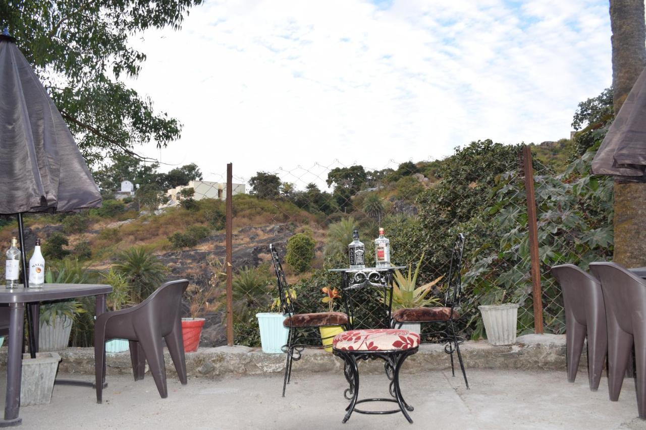 Hotel Deep Valley Mount Abu Eksteriør bilde