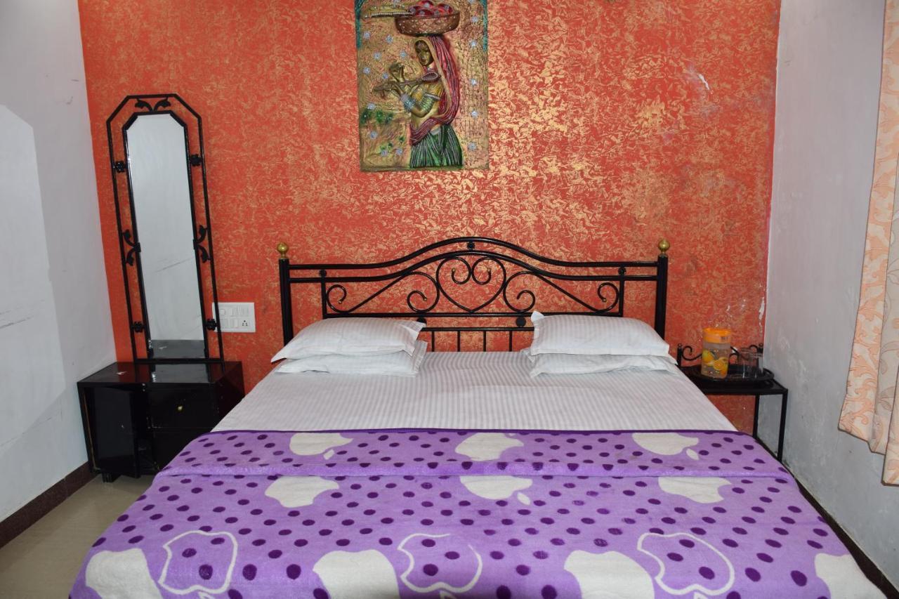 Hotel Deep Valley Mount Abu Eksteriør bilde