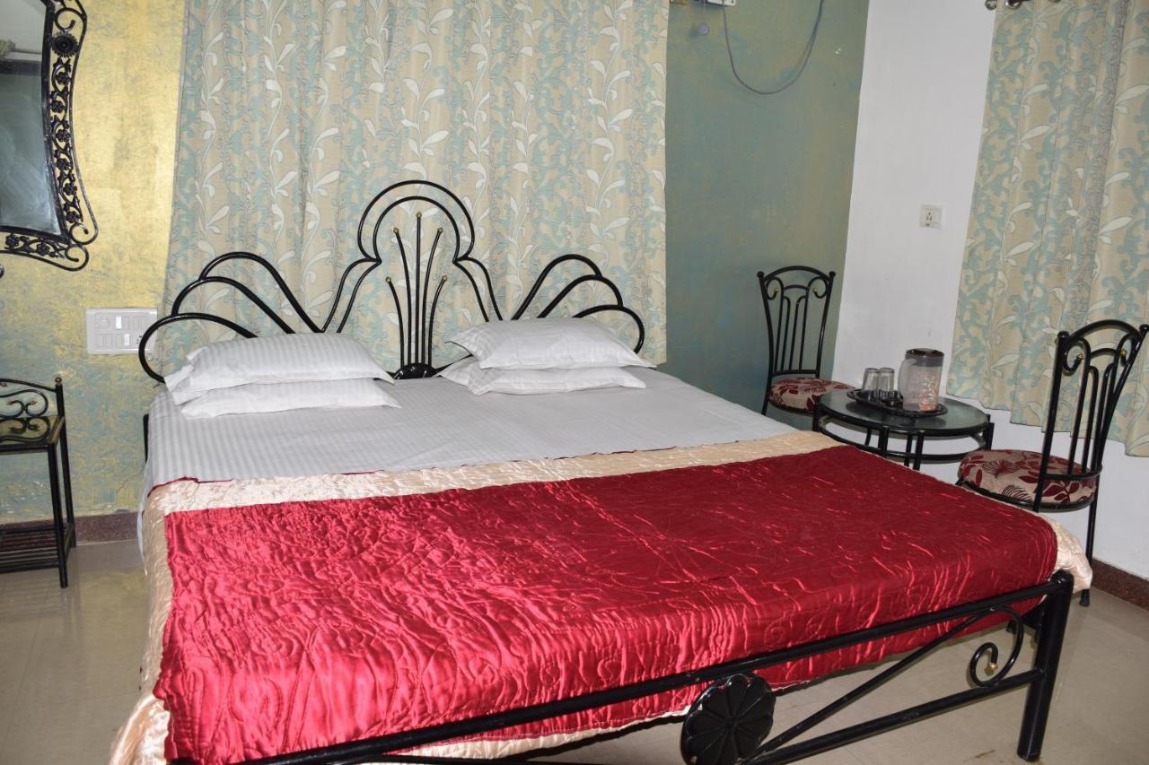 Hotel Deep Valley Mount Abu Eksteriør bilde
