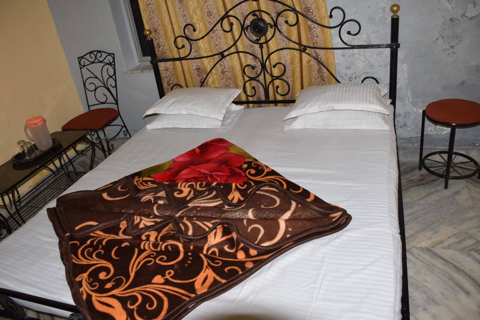Hotel Deep Valley Mount Abu Eksteriør bilde