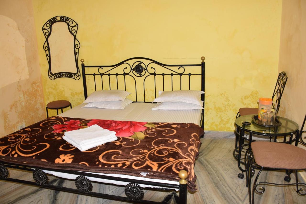 Hotel Deep Valley Mount Abu Eksteriør bilde