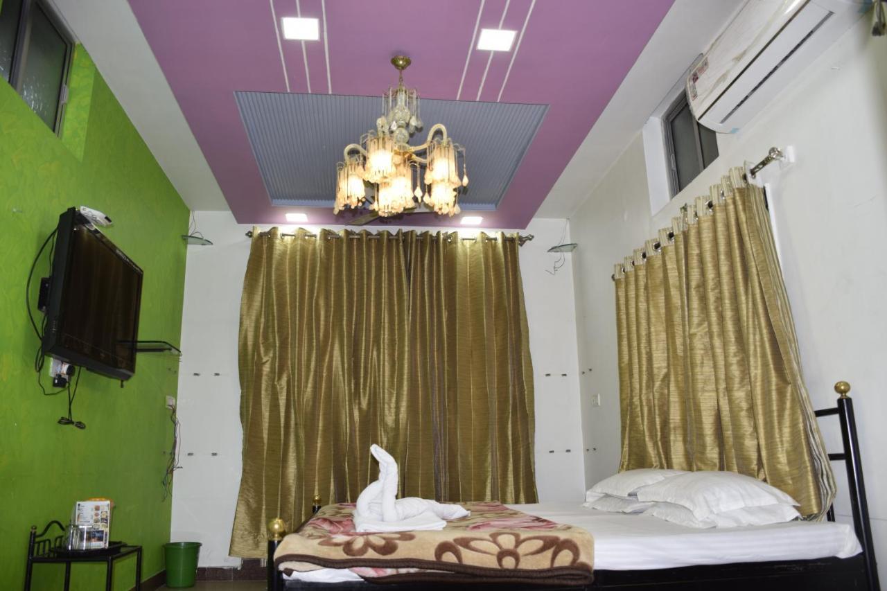 Hotel Deep Valley Mount Abu Eksteriør bilde