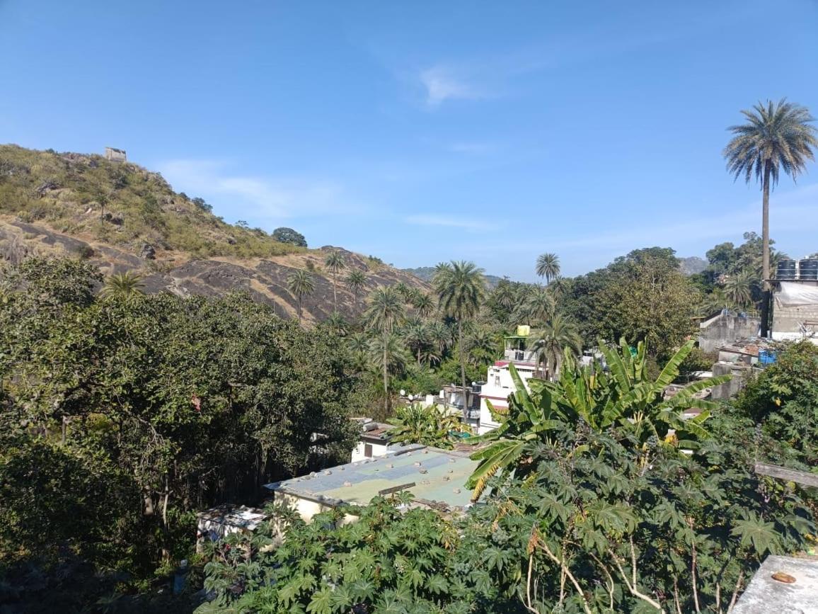 Hotel Deep Valley Mount Abu Eksteriør bilde